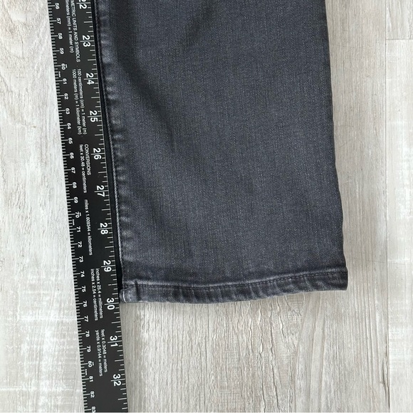 AG Adriano Goldschmied Mari High Rise Slim Straight Jeans - Picture 15 of 16